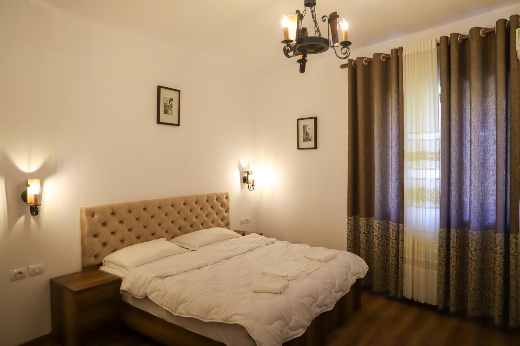 Dd Villa Berat Exteriér fotografie