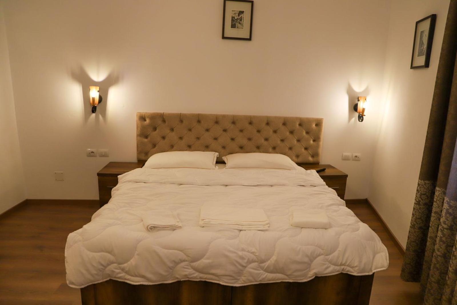 Dd Villa Berat Exteriér fotografie