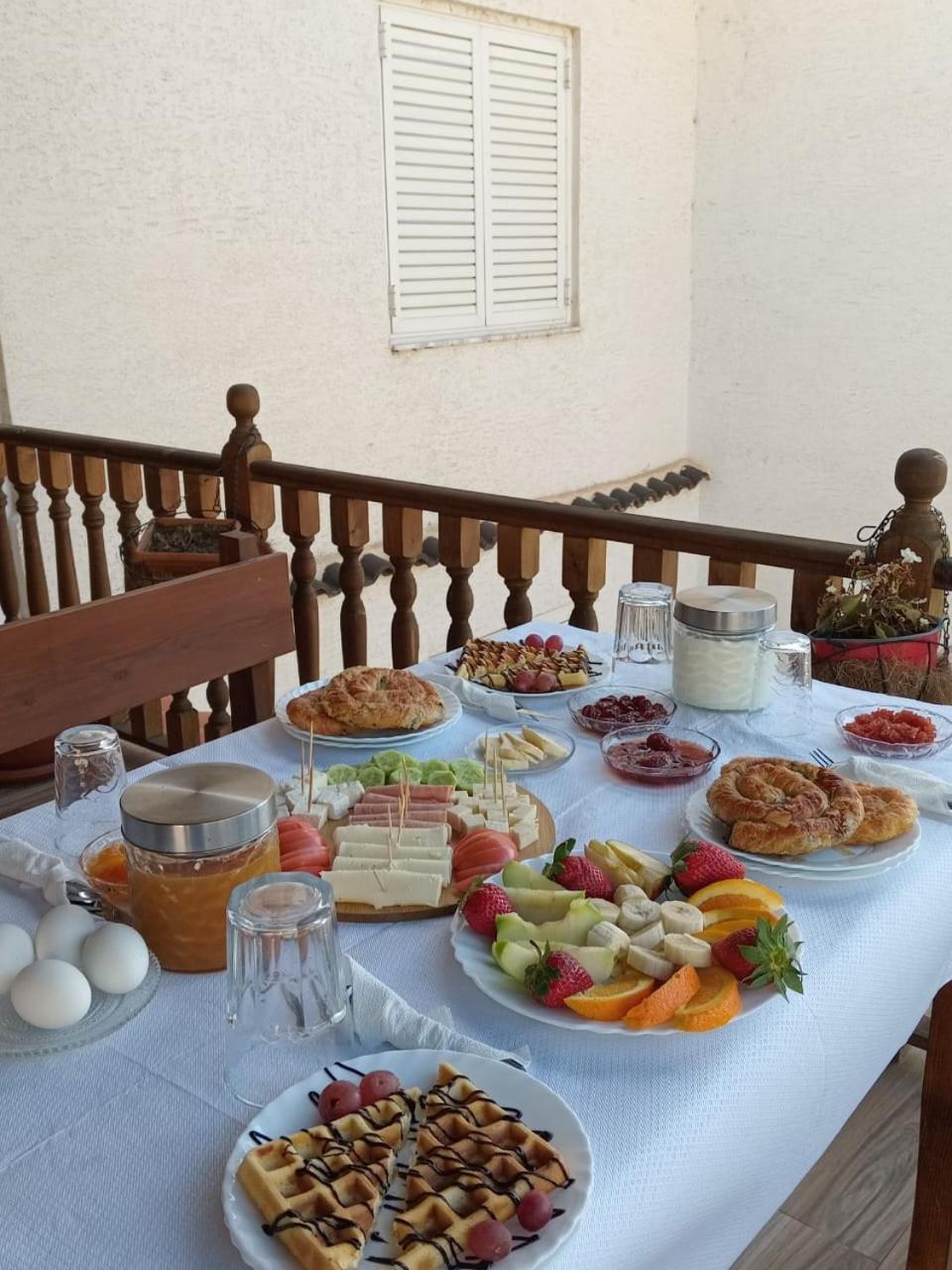 Dd Villa Berat Exteriér fotografie